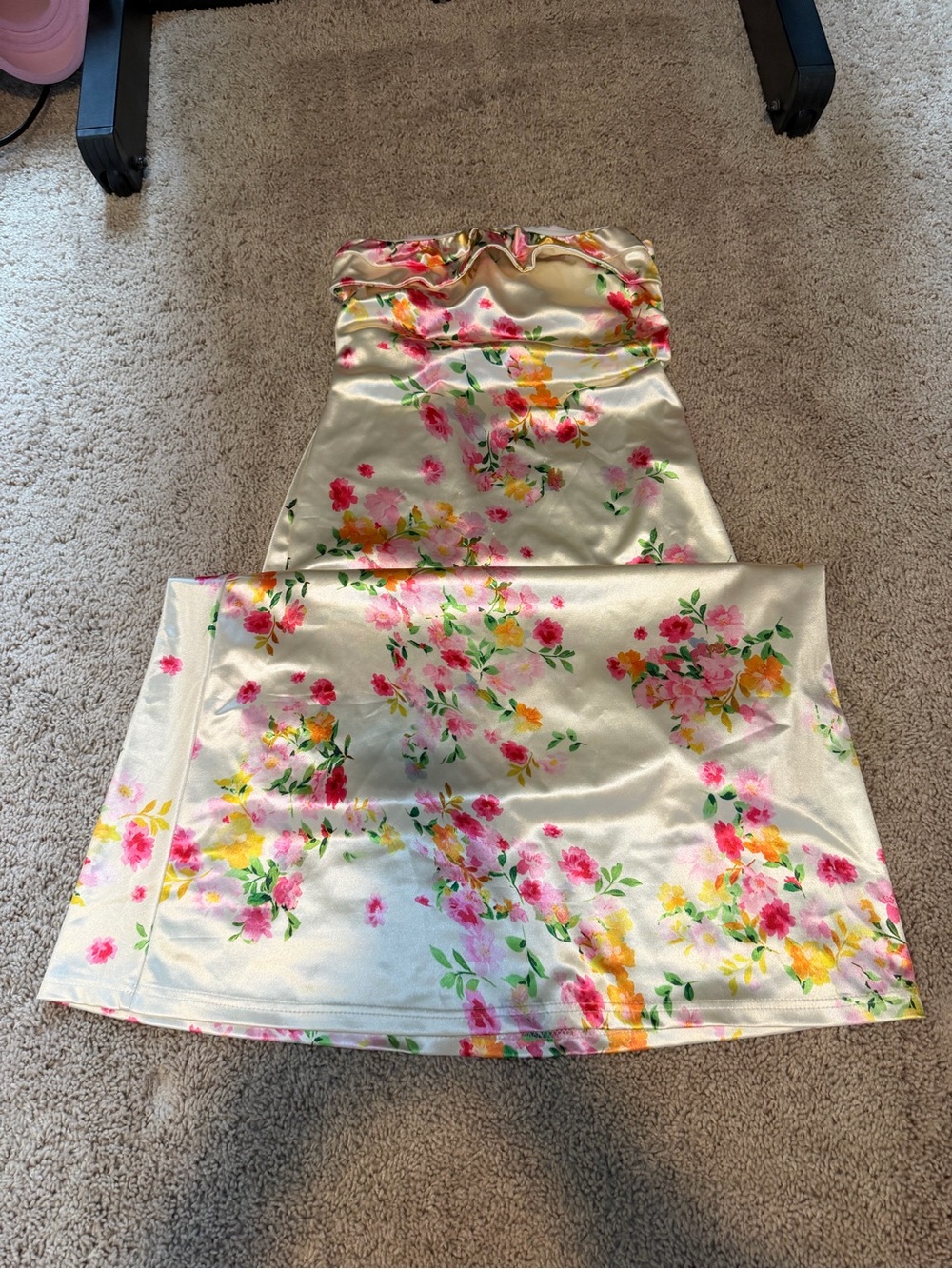 SHEIN Cream Floral Strapless Satin Maxi Dress with Pink and Yellow Blooms